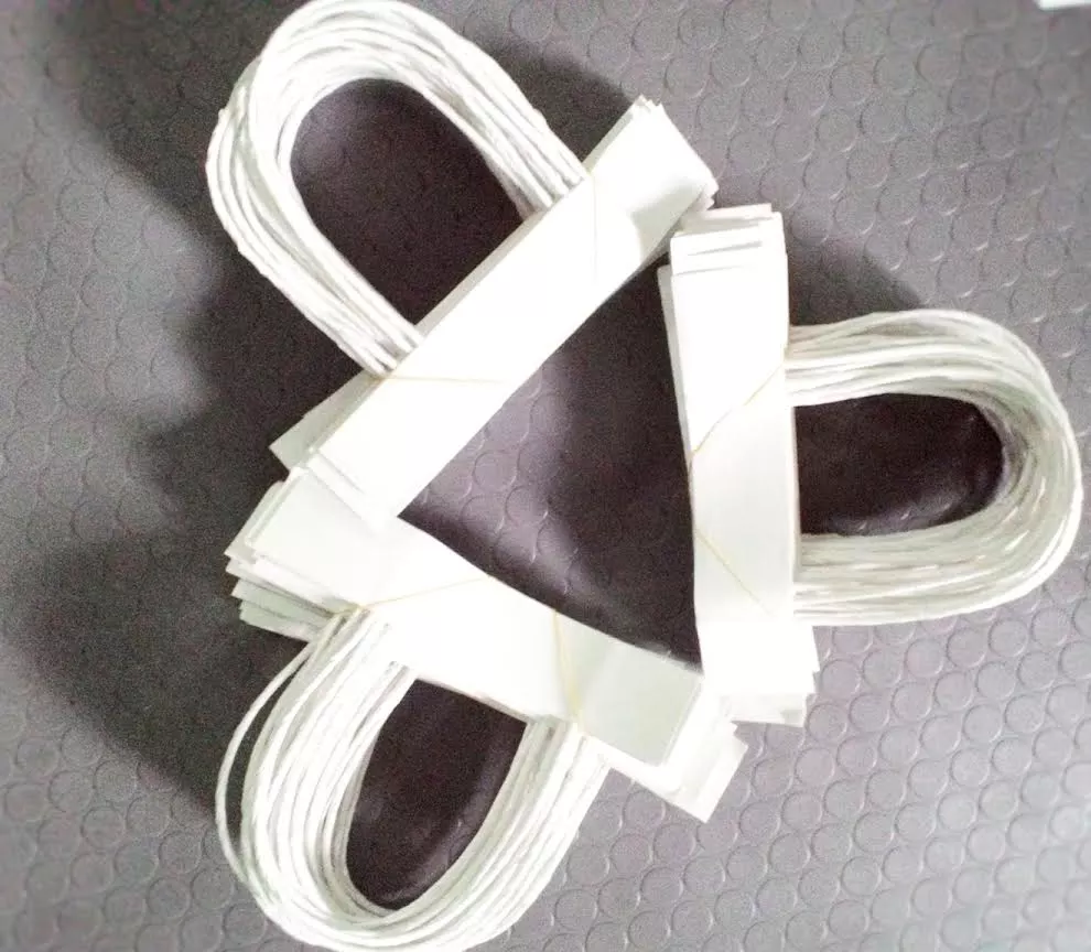 In túi giấy đẹp chất lượng, giá rẻ tại TPHCM 45 Quai túi xách giấy - hinh 01